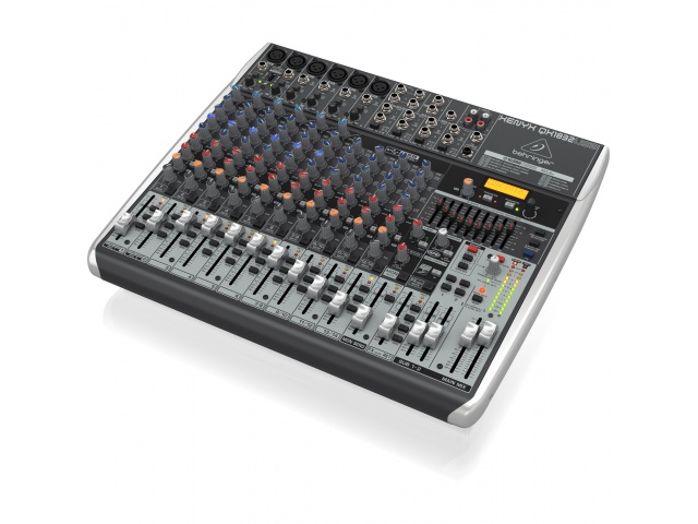 Consola Behringer 18 canales XENYX QX1832USB vista 3